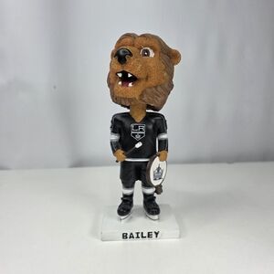 Los Angeles Kings Mascot Bailey Drummer Bobble Head.